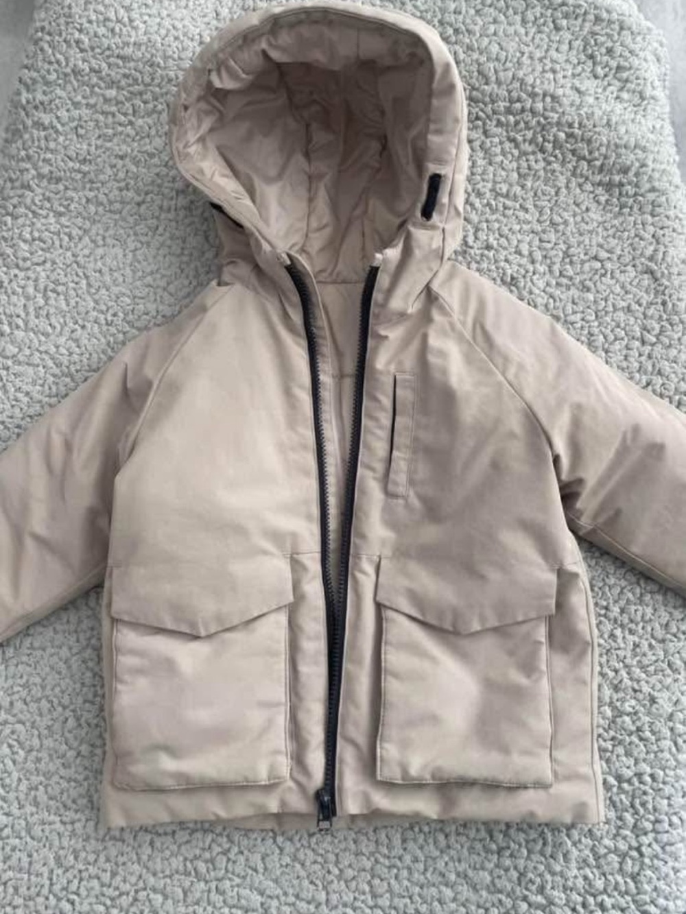 Zara Kids Hooded Puffer Jacket in Light Beige